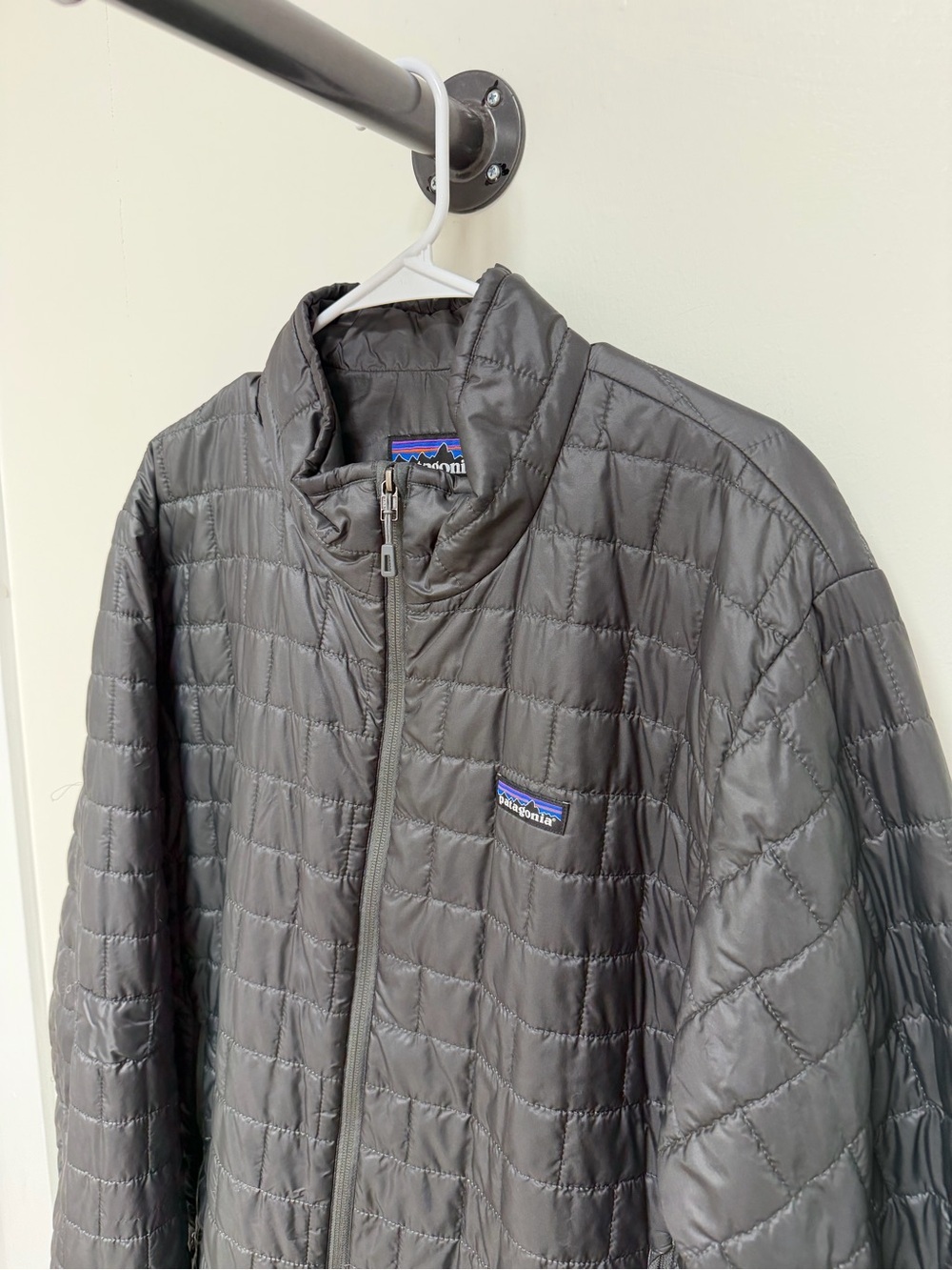 Patagonia Men’s Charcoal Quilted Puffer Jacket